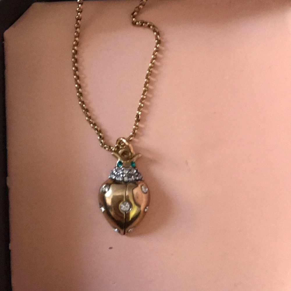 GOLD JUICY COUTURE LADY BUG NECKLACE 🐞
